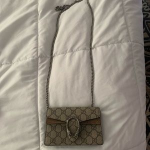 ***Authentic*** Gucci mini supreme handbag